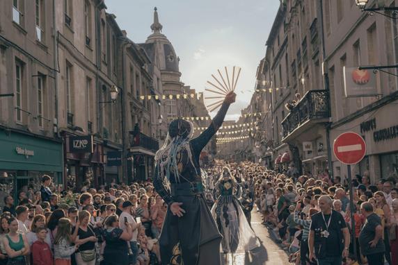 Lors de la parade des Médiévales de Bayeux (Calvados), le 27 juin 2025.