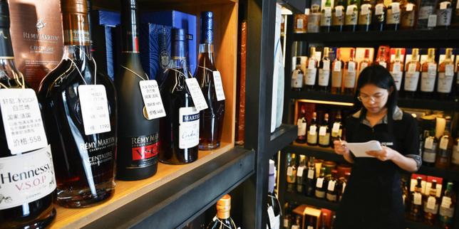 China imposes a tax on cognac but limits its scope