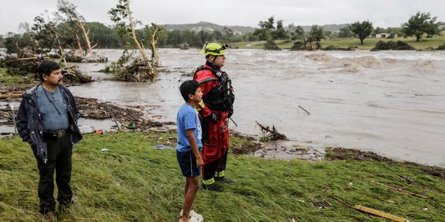 Sur les bords de la rivière Guadalupe, à Ingram (Texas), le 4 juillet 2025.