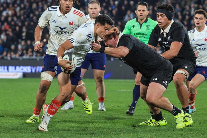 Le joueur du XV de France Tom Spring, lors du match contre les All Blacks, à Dunedin (Nouvelle-Zélande), le 5 juillet 2025.