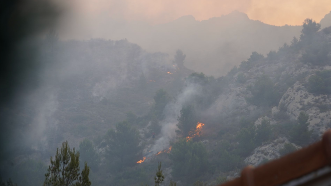 L’incendie déclaré dans un massif de la commune du Rove (Bouches-du-Rhônes), le 5 juillet 2025.