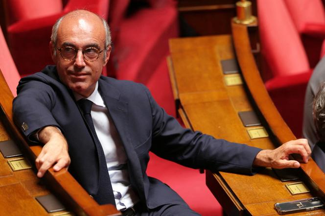 O deputado Olivier Marleix (Les Républicains), na Assembléia Nacional, em Paris, 25 de junho de 2025.