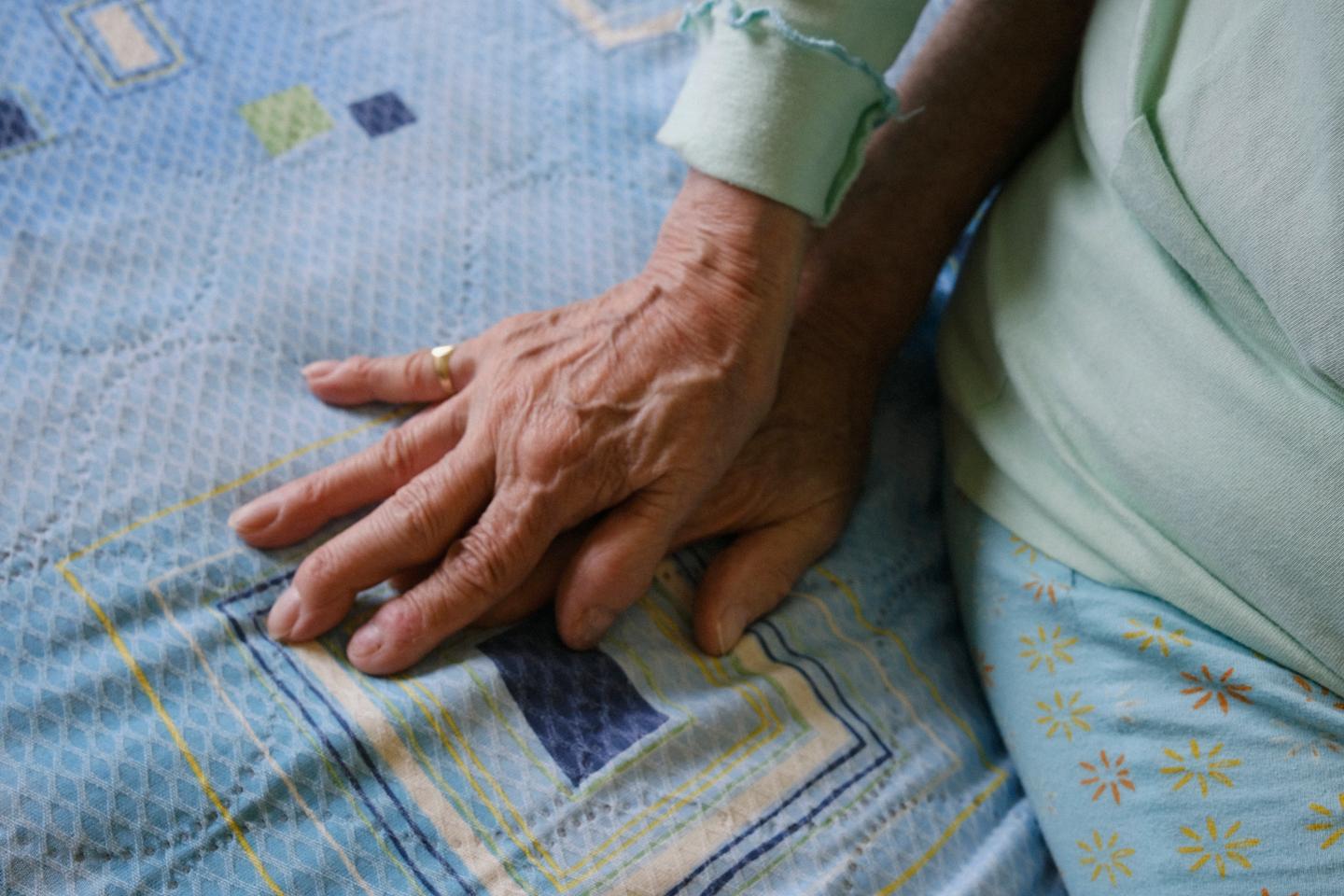 A l’Ehpad de Brest, les désirs charnels toujours vifs des résidentes: « Dormir ensemble, dans un petit lit, cela relève un peu de la gymnastique ! »