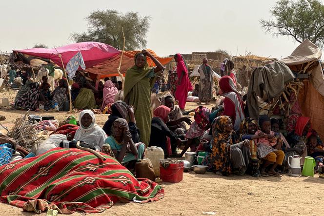 Camp de fortune de personnes déplacées près de la ville d’El-Fasher, la capitale du Darfour du Nord assiégée par les Forces de soutien rapide du général Mohammed Hamdan Daglo, dit « Hemetti », le 13 avril 2025.
