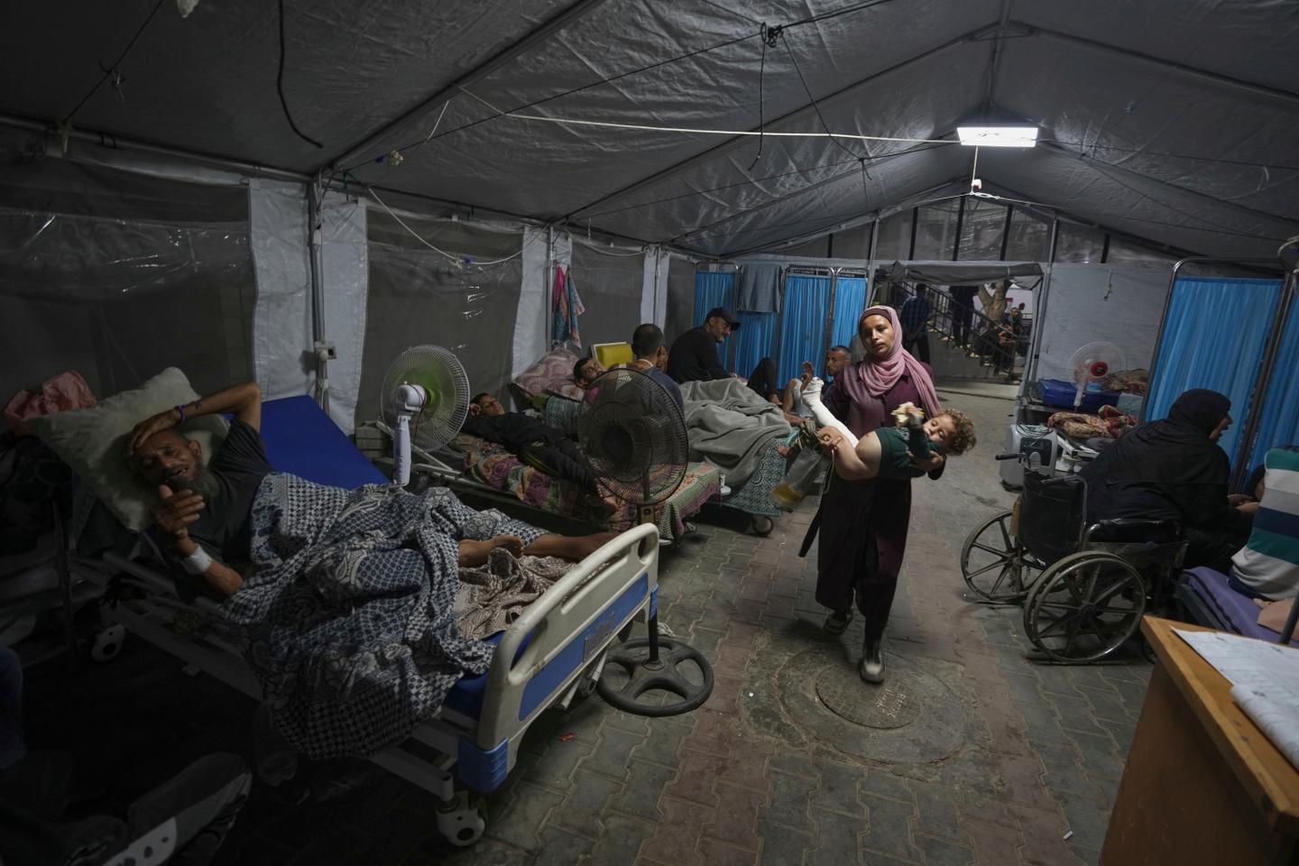 Israel and EU reach deal for slow resumption of humanitarian aid in Gaza