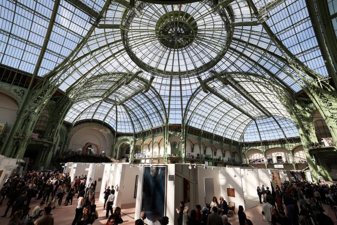 La foire Art Basel Paris au Grand Palais, à Paris, le 16 octobre 2024.