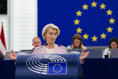 La présidente de la Commission européenne, Ursula von der Leyen, au Parlement européen, à Strasbourg, le 9 juillet 2025.