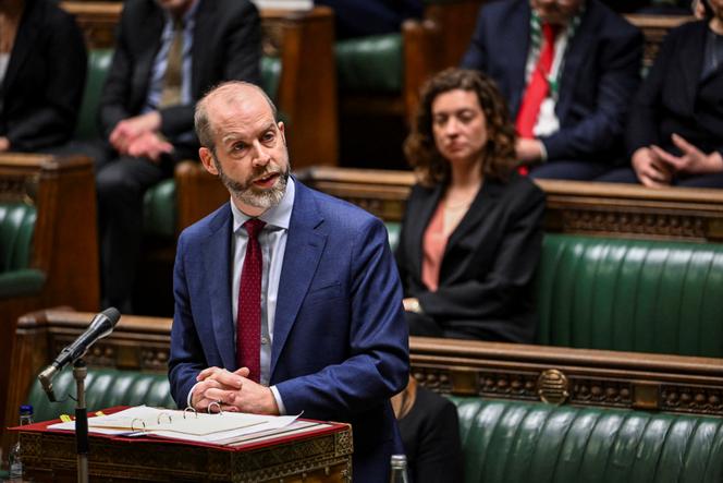 Le secrétaire d’Etat britannique aux affaires et au commerce, Jonathan Reynolds, lors d’une déclaration sur les droits de douane entre le Royaume-Uni et les Etats-Unis, à la Chambre des communes, à Londres, le 3 avril 2025.