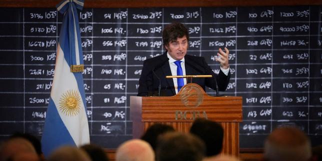 En Argentine, Javier Milei pris dans une crise de gouvernance, à trois mois des législatives