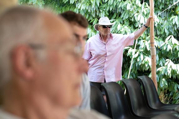 Lors de la conférence « L’engagement journalistique au niveau local », à Couthures-sur-Garonne (Lot-et-Garonne), le 12 juillet 2025.