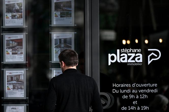 Uma agência Stéphane Plaza em Montpellier em 6 de março de 2025.