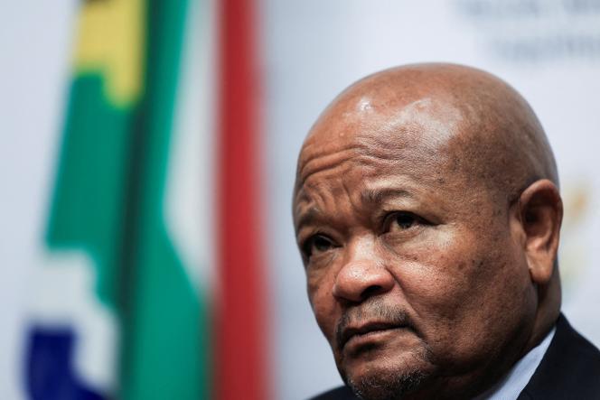 Le ministre sud-africain de la police, Senzo Mchunu, au Cap, en août 2024.