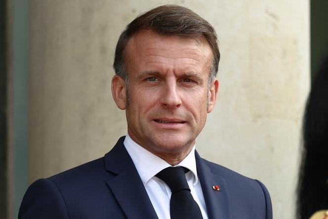 Emmanuel Macron, attendant le président indonésien Prabowo Subianto, au palais de l’Elysée, le 14 juillet 2025.