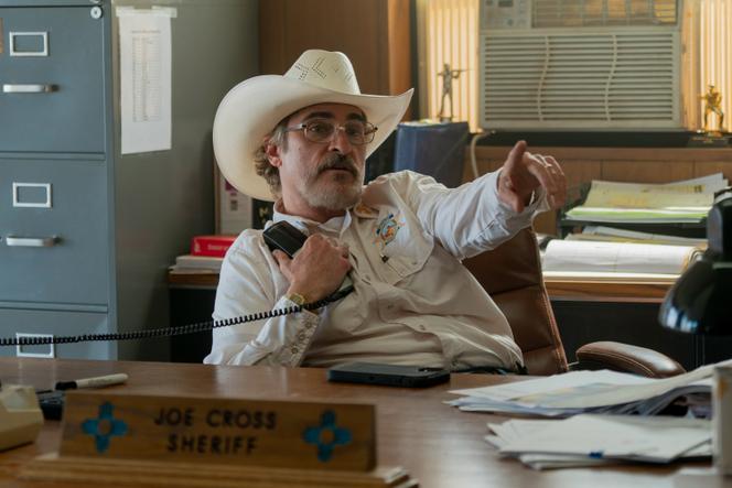 Joaquin Phoenix (Joe Cross), dans « Eddington », d’Ari Aster.