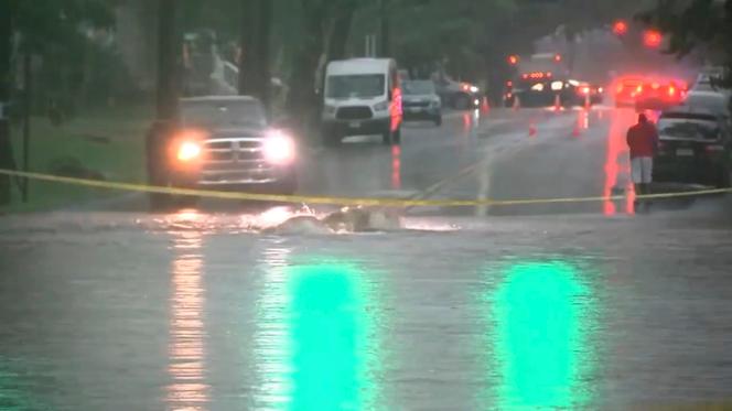 Une rue inondée à Rahway, dans le New Jersey, le 14 juillet 2025 (capture d’écran d’une vidéo publiée sur les réseaux sociaux).