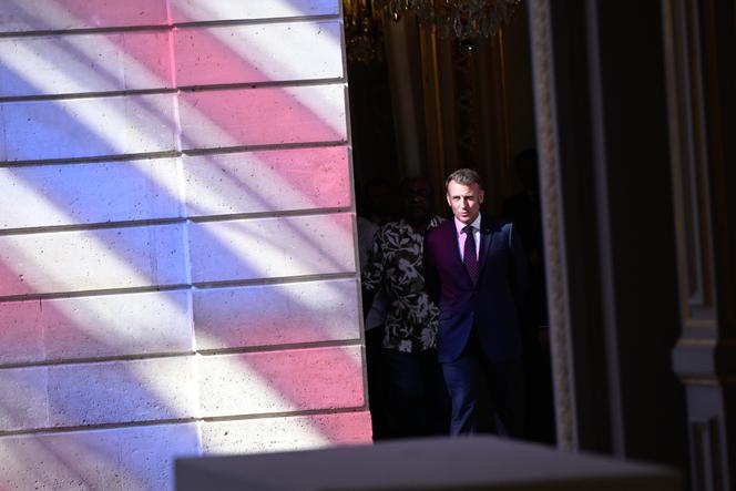 Le président de la République, Emmanuel Macron, le jour d’une réunion avec les élus et les représentants de la Nouvelle-Calédonie, à l’Elysée, à Paris, le 12 juillet 2025.