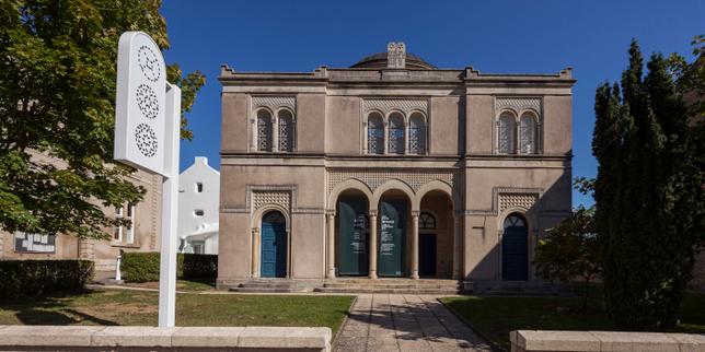 A Delme, en Moselle, la troisième vie de la synagogue, transformée en temple de l’art contemporain