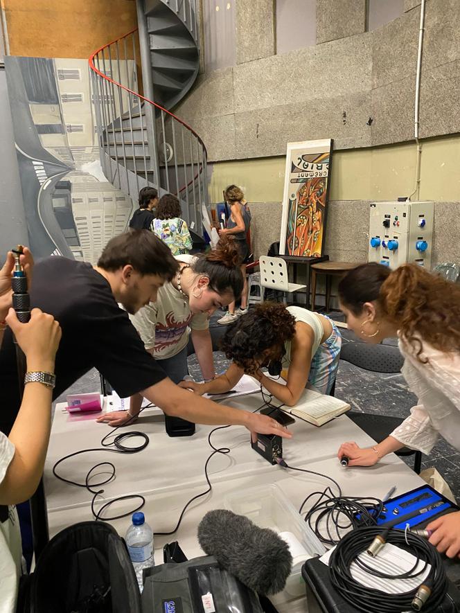 Des étudiants boursiers participent aux ateliers Egalité des chances à la Fémis, à Paris, en juillet 2025.