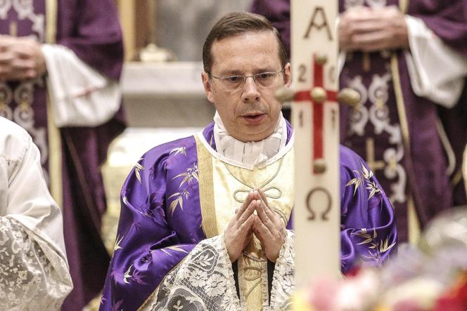 Mariano Fazio, numéro deux de l’Opus Dei à Rome, à la basilique Saint-Eugène de Rome,  le 7 juillet 2017. 