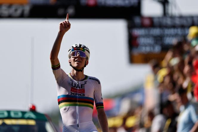 Tadej Pogacar, à l’arrivée de la 12e étape du Tour de France, à Hautacam (Hautes-Pyrénées), le 17 juillet 2025.