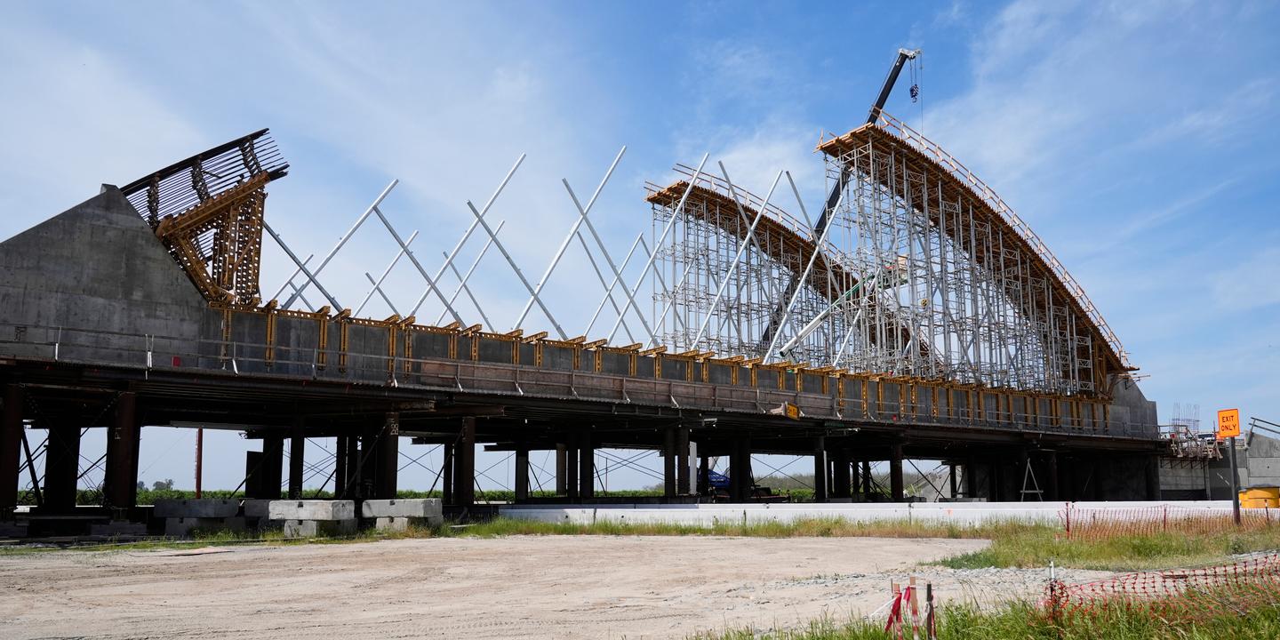 Donald Trump annule le financement d’une ligne de train à grande vitesse en Californie