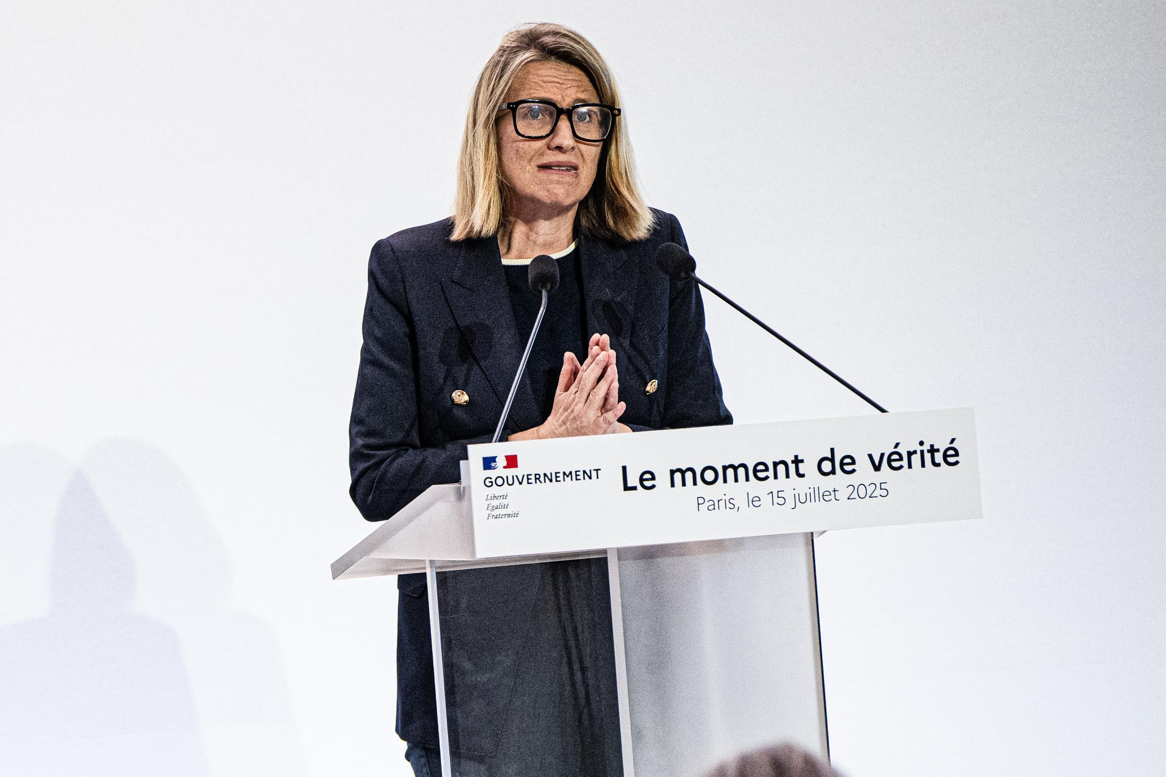 Monétiser une semaine de congé : la ministre du travail défend un ...