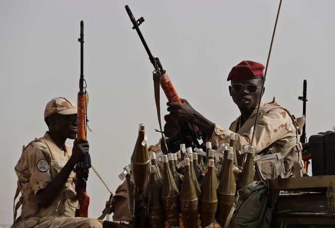 Des paramilitaires des Forces de soutien rapide, dans la province du Nil oriental, au Soudan, le 22 juin 2019.