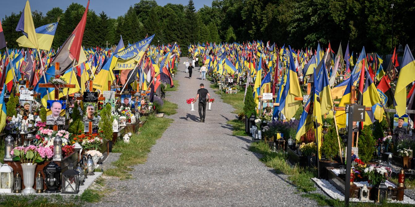 Across Ukraine, new military cemeteries are planned