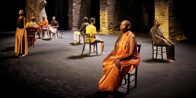 A Avignon, « Gahugu Gato (Petit pays) », le récit diffracté et délicat du drame rwandais thumbnail