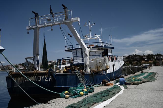 Un Dns le port de Néa Michanióna, dans le nord de la Grèce, le 22 mai 2025.
