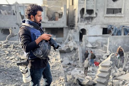 Le photojournaliste de l’Agence France-Presse Omar Al-Qattaa, à Gaza, le 26 décembre 2024.
