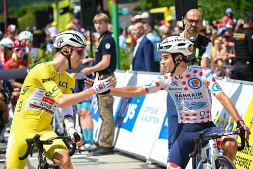 Szef Tour de France i Tadej Pogacar.