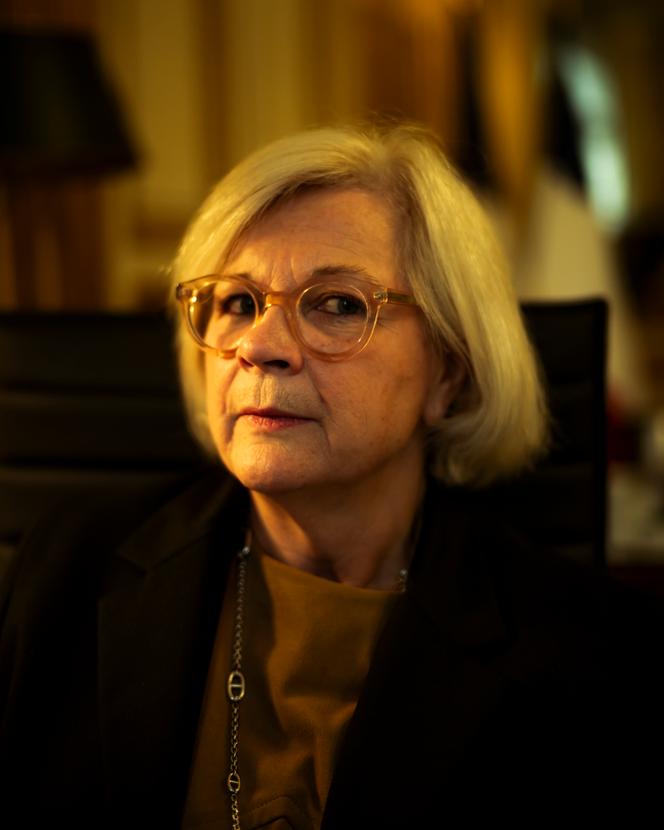Catherine Vautrin, ministre de la santé, du travail, des solidarités, et des familles, à Paris, le 4 avril 2024.