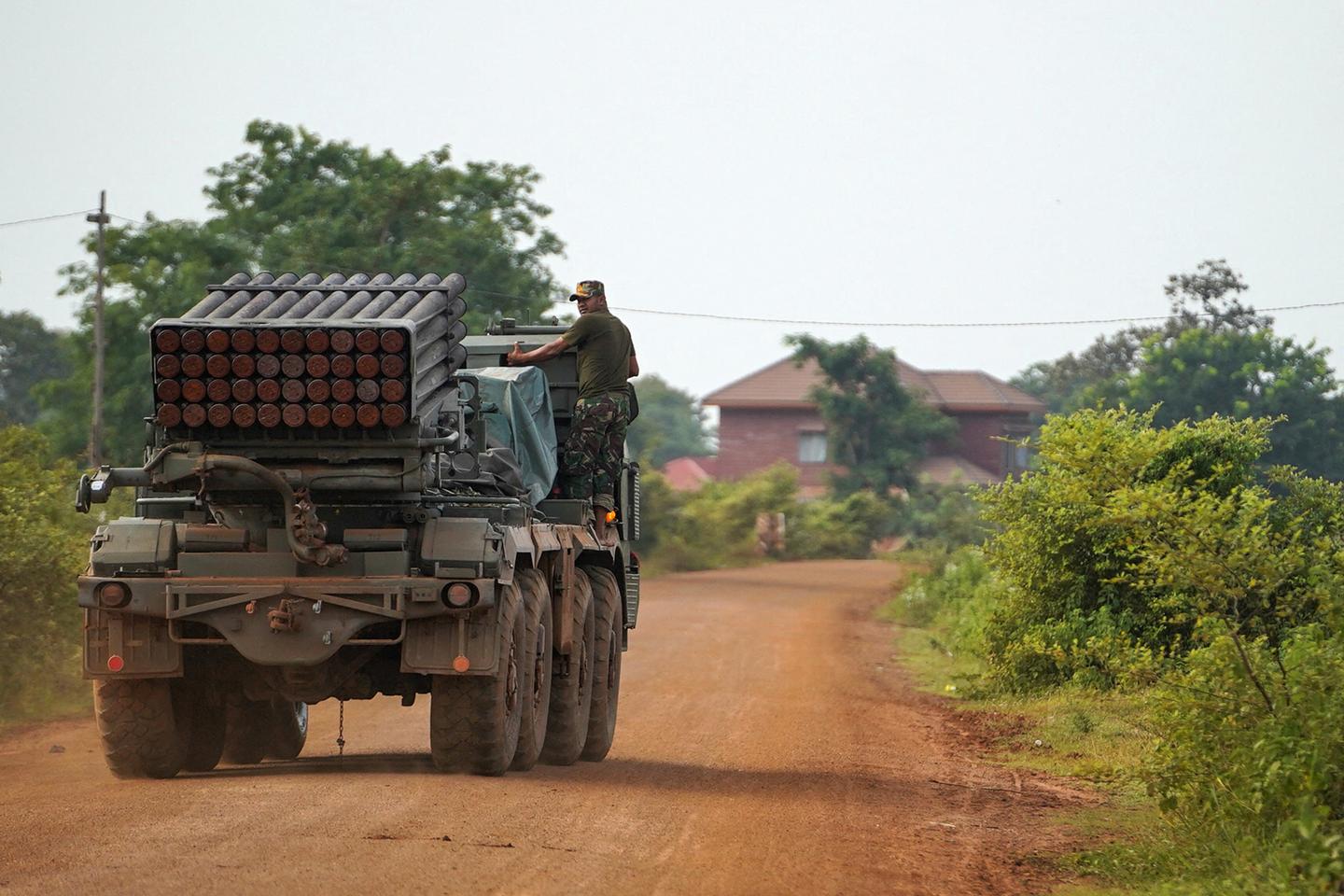 Cambodia calls for ceasefire with Thailand after deadly clashes