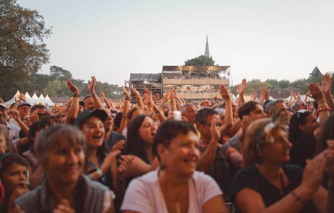 Lors du festival Musicalarue 2025, à Luxey (Landes).
