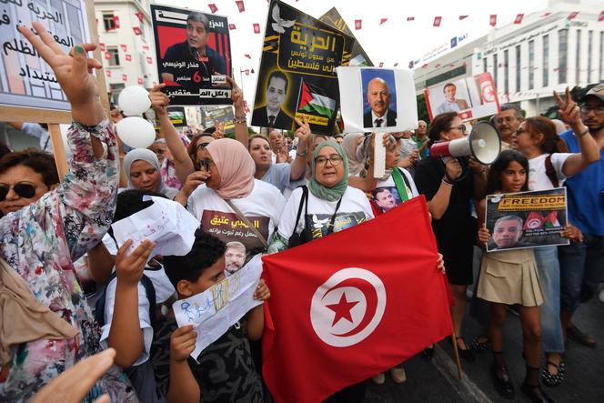 Une manifestation antigouvernementale à Tunis, le 25 juillet 2025.