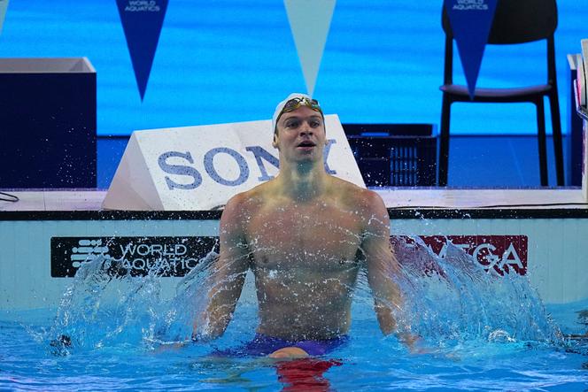 Léon Marchand après son record du monde sur 200 m 4 nages, le 30 juillet 2025 à Singapour.
