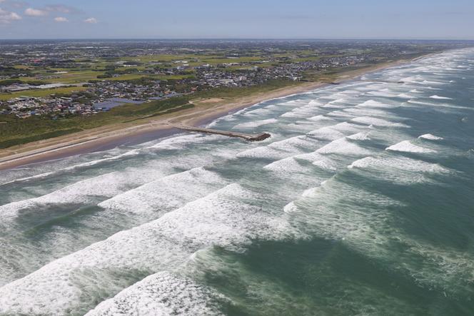 La plage de Kujukuri, sur la côte nord-est de la péninsule de Boso, dans la préfecture de Chiba (Japon), le 30 juillet 2025.