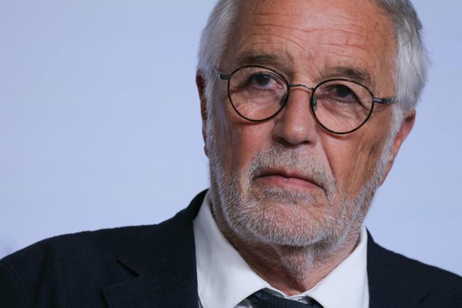 Le ministre de l’aménagement du territoire et de la décentralisation, François Rebsamen, lors du compte rendu du conseil des ministres, à Paris, le 30 juillet 2025.