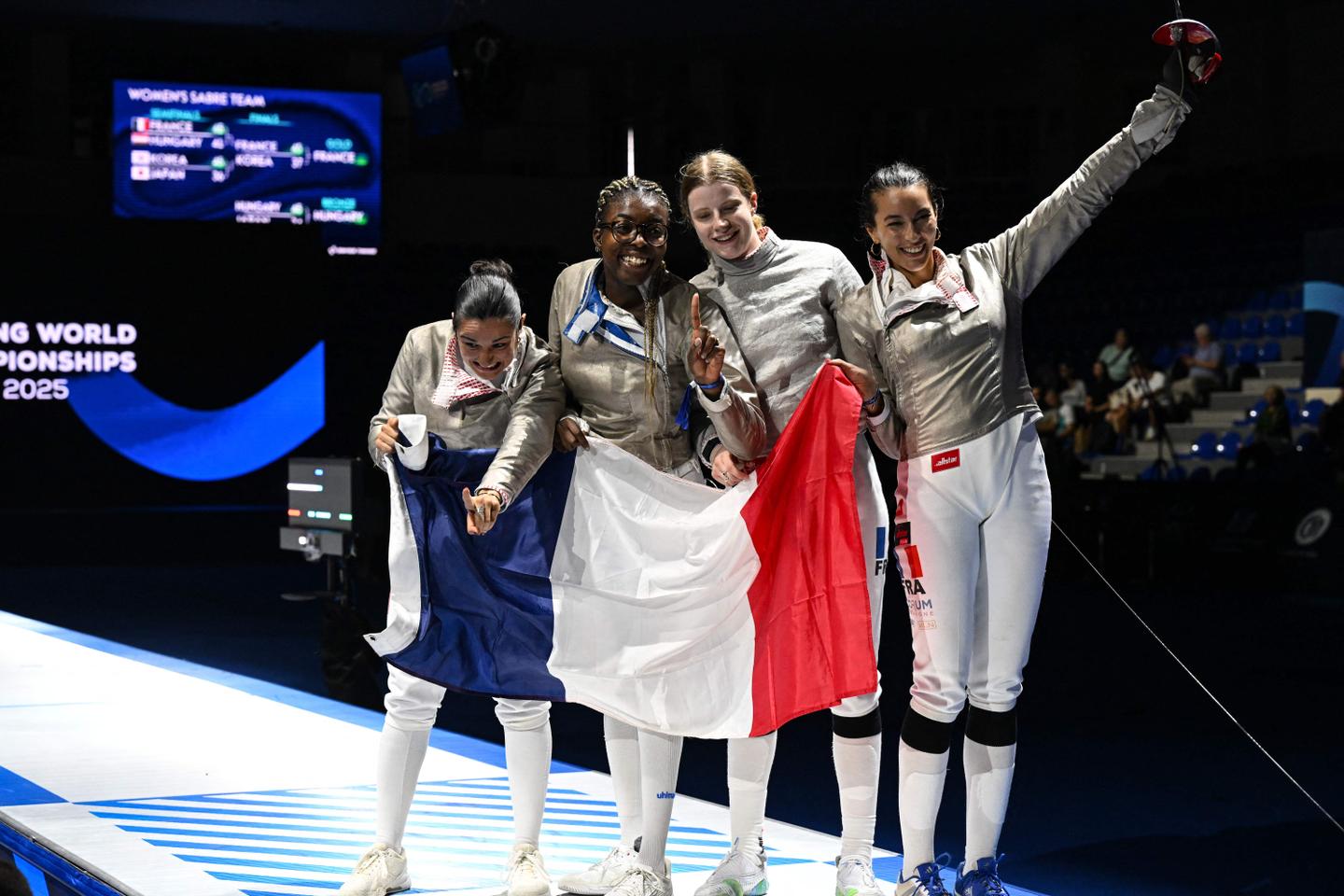 Les sabreuses franÃ§aises sacrÃ©es championnes du monde par Ã©quipes Ã  Tbilissi