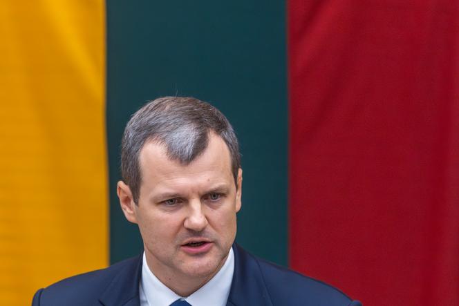 Le premier ministre lituanien, Gintautas Paluckas, lors d’une session du Parlement à Vilnius, le 21 novembre 2024.