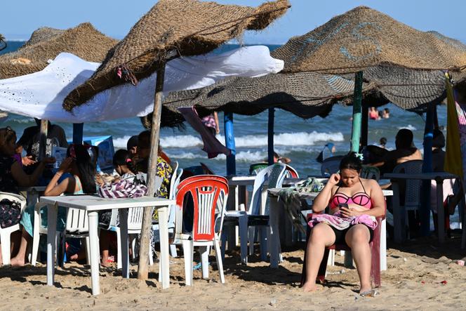 La plage de La Goulette, à l’est de Tunis, le 1er juillet 2025.