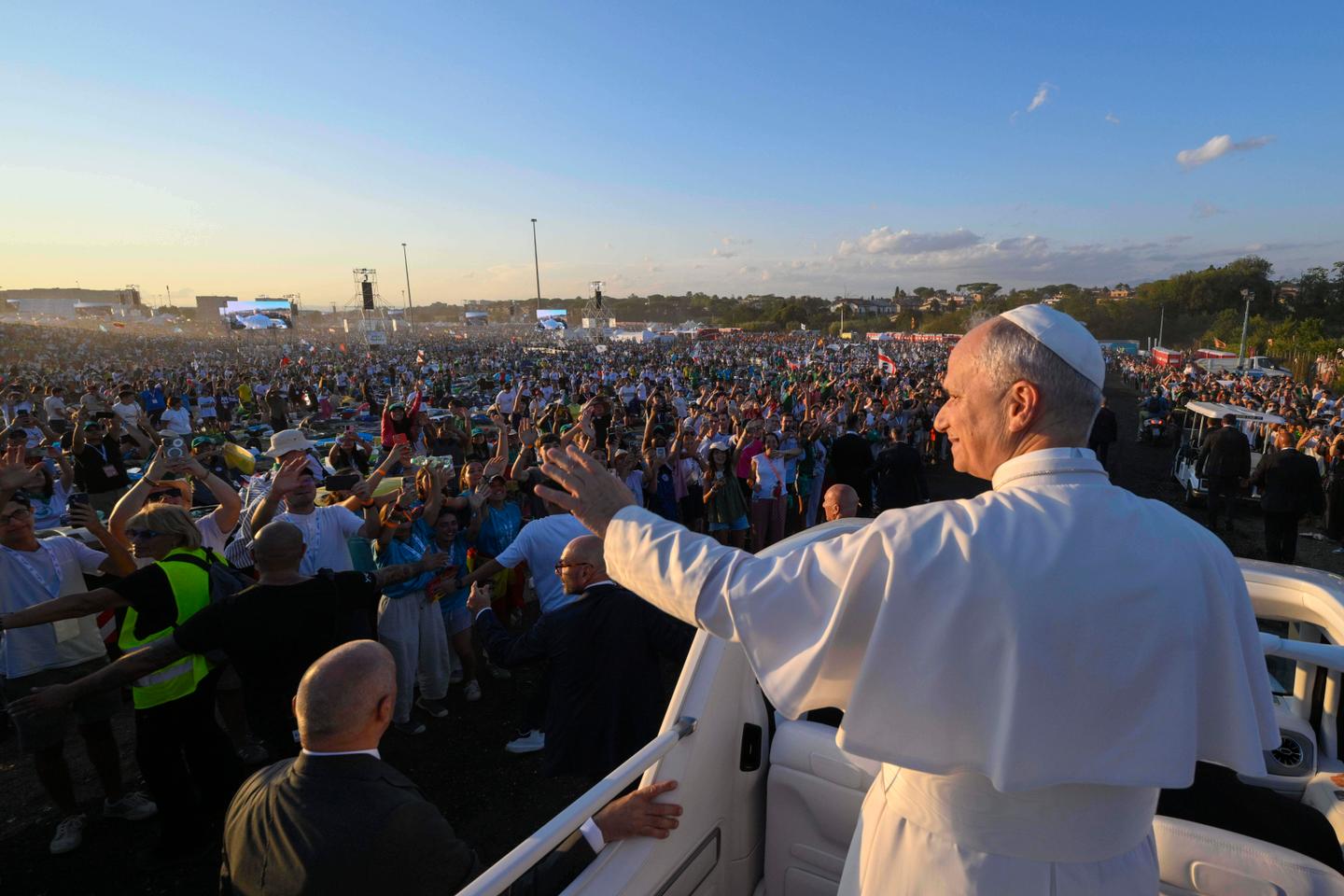 Pope Leo XIV welcomes hundreds of thousands of young Catholics to Rome for the Holy Year youth festival