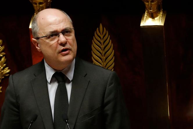 Bruno Le Roux, então Ministro do Interior, na Assembleia Nacional, em Paris, 22 de fevereiro de 2017.
