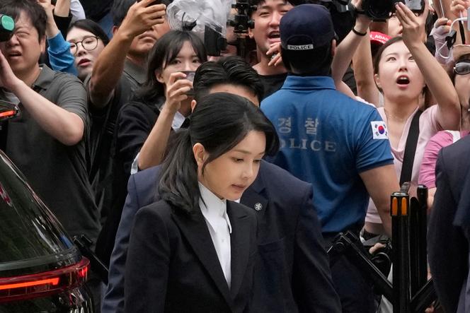 Kim Keon-hee, l’épouse de l’ancien président sud-coréen démis de ses fonctions, Yoon Suk Yeol, à Séoul, en Corée du Sud, le mercredi 6 août 2025.