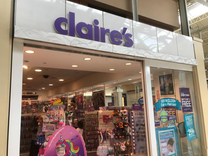 L’entrée d’un magasin Claire’s dans un centre commercial de New Jersey City, aux Etats-Unis, le 22 septembre 2018.