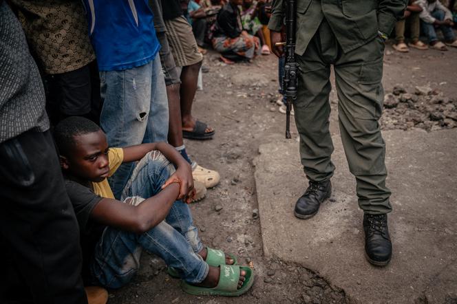 Lors d’une réunion avec la population organisée par le M23 à Goma, dans l’est de la République démocratique du Congo, le 24 juillet 2025.