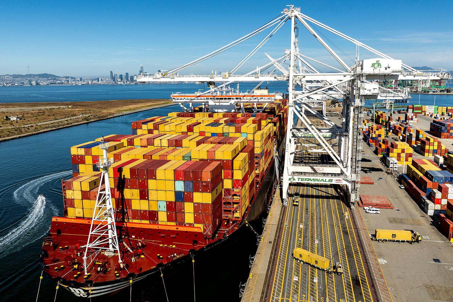 Trump's tariffs take effect, ushering in a new world trade order