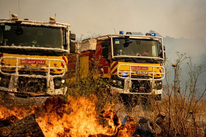 Lors de l’incendie massif survenu dans le département de l’Aude, le 7 août 2025.