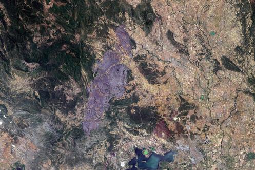 Cette image satellitaire diffusée par Planet Labs PBC montre la trace laissée par l’incendie qui a parcouru 17 000 hectares, dans l’Aude, le 7 août 2025.